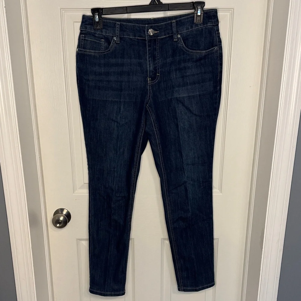 EUC Christopher & Banks Dark Blue Women's Skinny Jeans - Picture 1 of 6